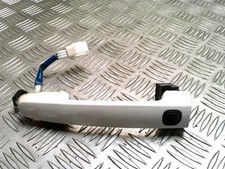 Porte avant et accessoires Toyota URBAN CRUISER
