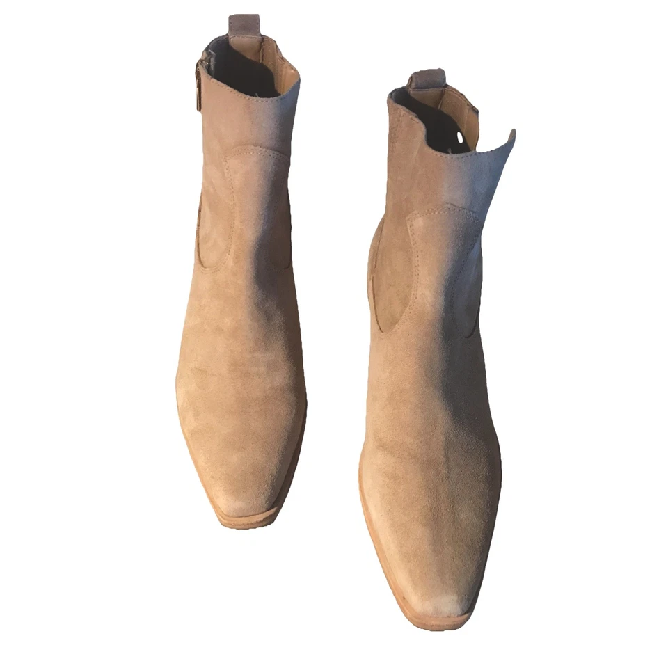 Botín de gamuza para mujer Donald Pliner Marisol US-9M - arena Foto 4 de 4