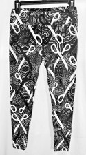 NWOT LULAROE BLACK  WHITE PAISLEY PRINT W/SCISSORS LEGGINGS  ONE SIZE 0-12 