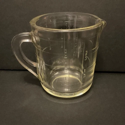 Pyrex No 8, 1 cup vintage measuring cup clear pre 1941