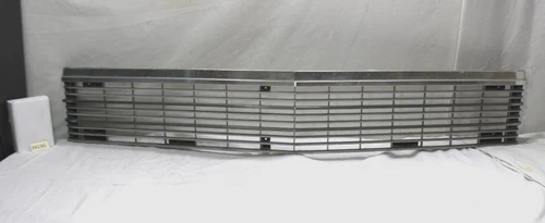 1970 CHEVROLET IMPALA CAPRICE BISCAYNE BELAIR UPPER GRILLE/GRILL
