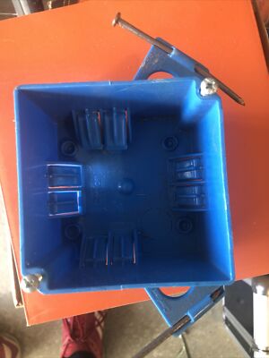 Carlon Thomas & Betts B432A-UPC Outlet Box
