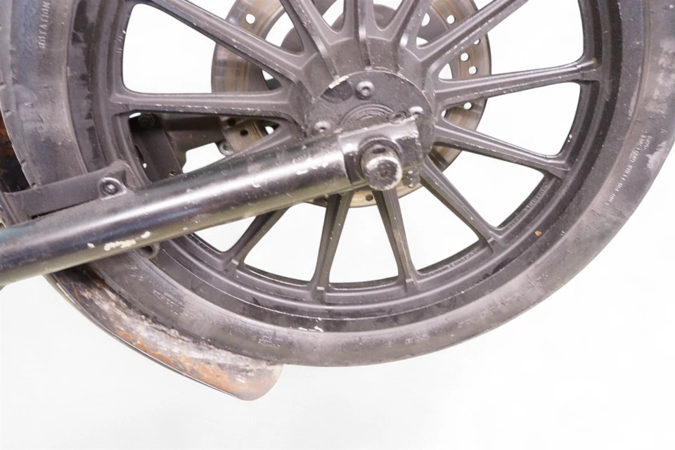 Horquillas de llanta delantera Harley-Davidson Dyna Super Glide 19x2,15 13 radios #1 *2413B Foto 2 de 4