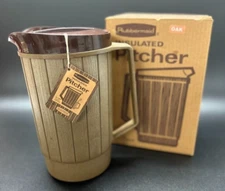 Vtg 1977 Rubbermaid Woodbine Insulated Pitcher 2qt Plastic Faux Oak 3068 READ
