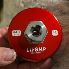 Lifshp Oil Filter Wrench 12in Drive Red 64.3mm New Open Box