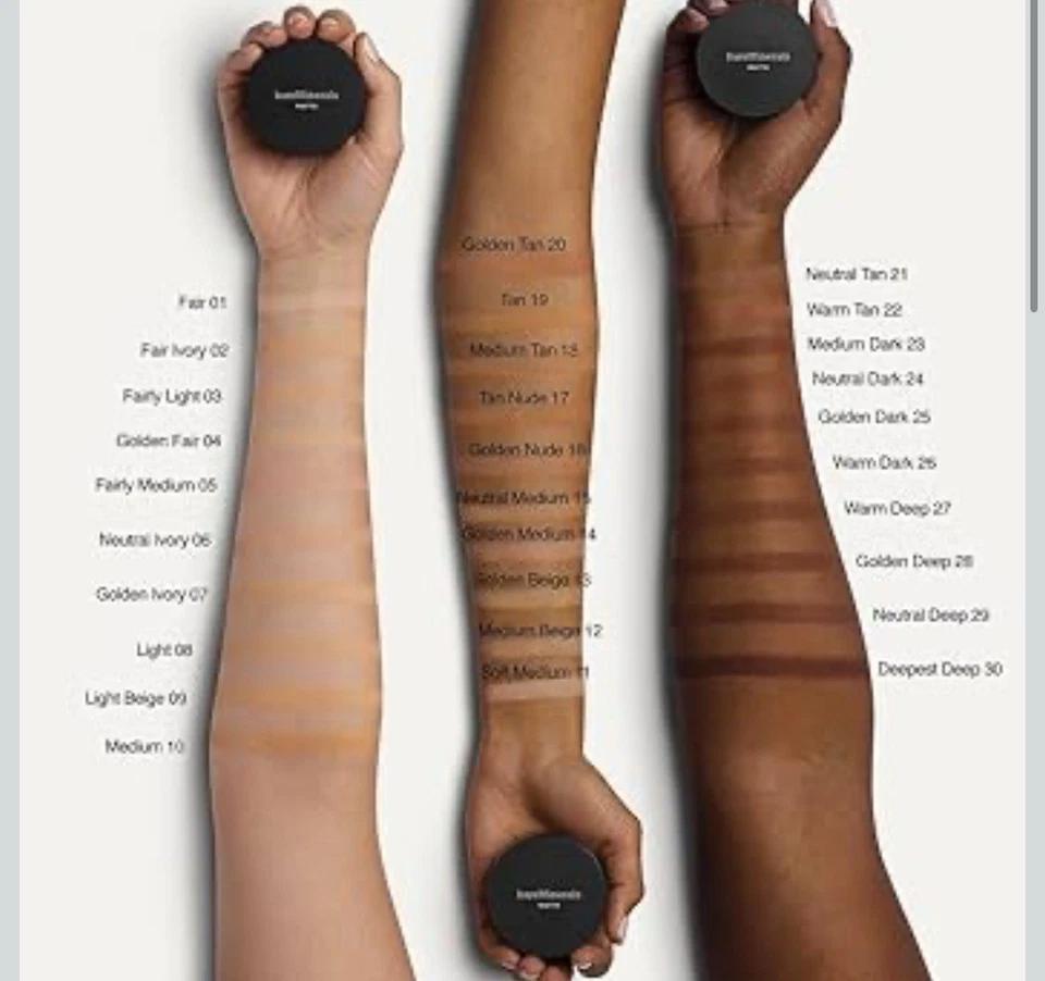 bareMinerals SPF 15 Original Loose Powder Foundation- Golden Medium 14 - Image 2 of 4