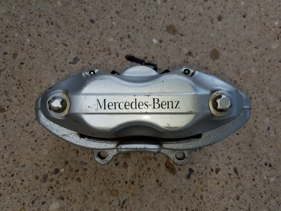 07-14 JUEGO PINZAS FRENO BREMBO DELANTERO IZQUIERDO DERECHO MERCEDES W221 CL550 S550 4MATIC Foto 3 de 4