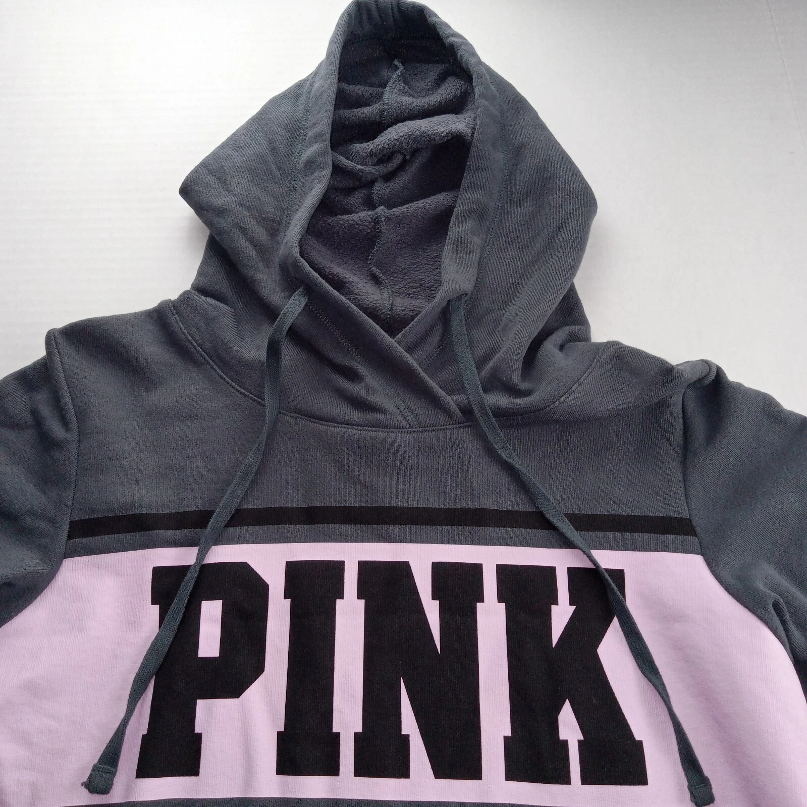 UNDERCOVER Felpa donna Victoria's Secret rosa con cappuccio taglia XS grigio rosa tasca a righe