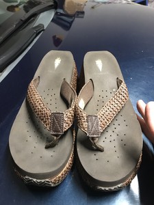 volatile island wedge