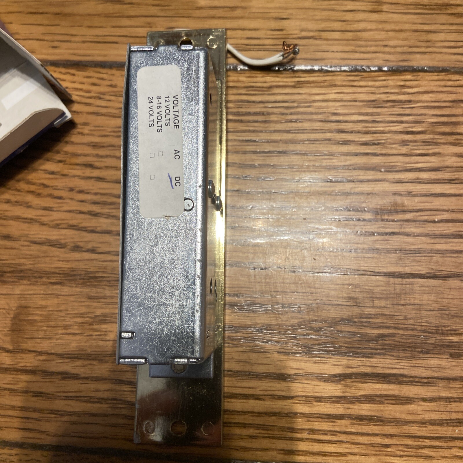 Lee Narrow All Purpose Electric Door Opener DC See Photo