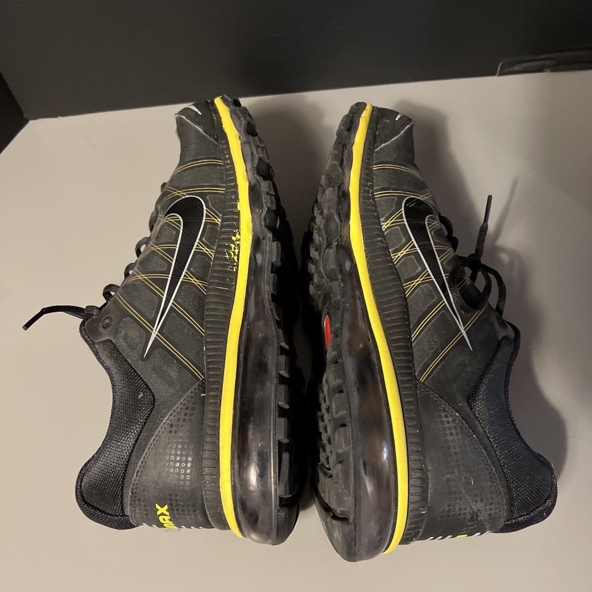 Mens Nike Air Max Livestrong 2009 Yellow & Black 396875-001  display picture 3