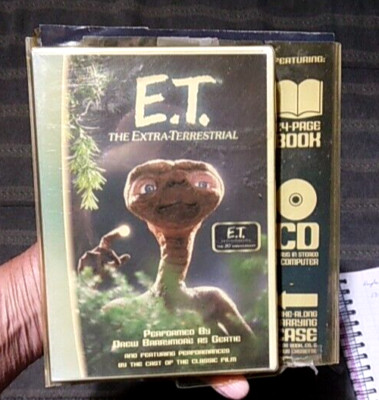 E.T. Read-Along (CD/Cassette, 2002) Enhanced - Drew Barrymore-Universal Studios