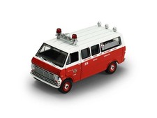 1969 Ford Econoline Ambulance - Los Angeles 1:64 Scale Model - Greenlight 67070B