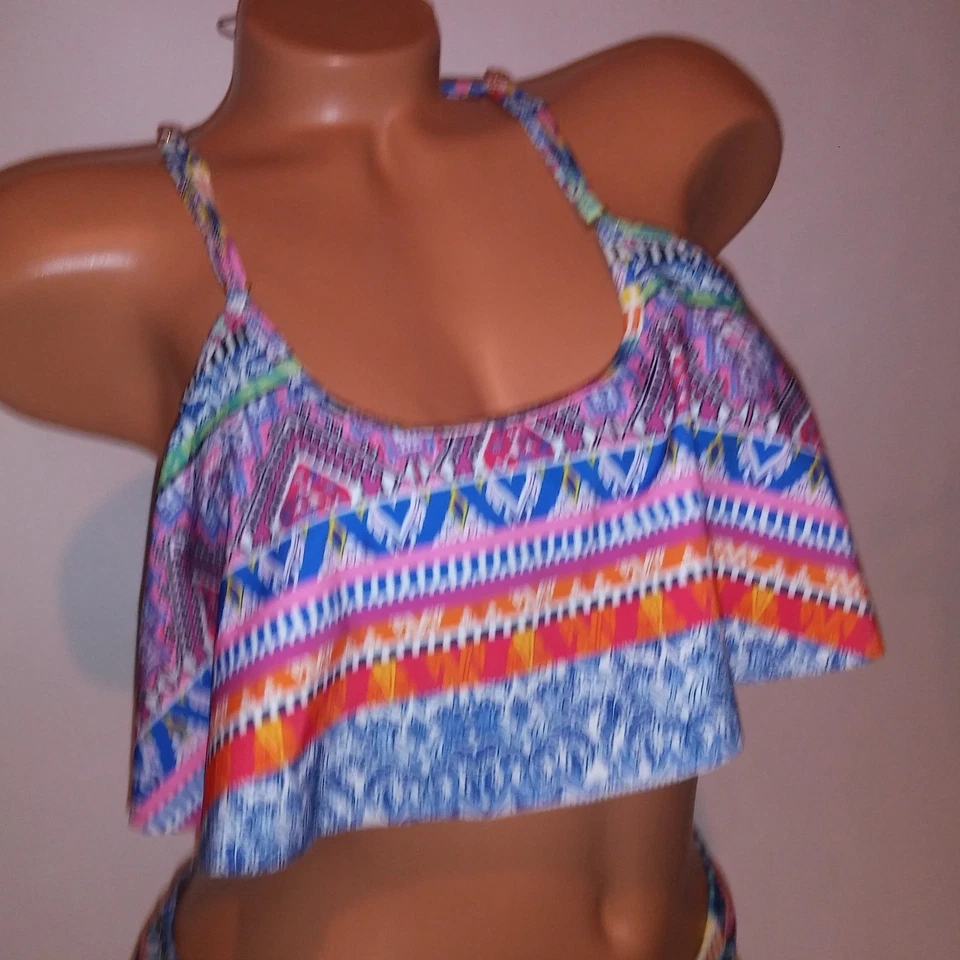 Bikini de natación Jessica Simpson pequeño superior e inferior colorido geo volantes tiras Foto 4 de 4