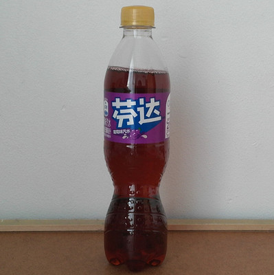 Fanta Traube  500 mL  Limonade - MHD überschritten! - ungeöffnet