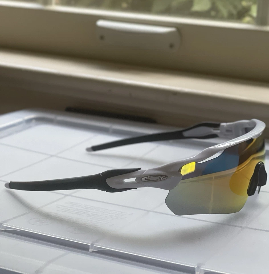 Nuevas gafas de sol Oakley Radar Ev Path Prizm lentes rojas con marco blanco 009208 Foto 3 de 4