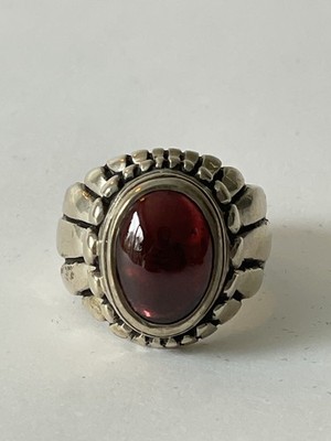 The Great Frog - Garnet Large Feather Navajo Ring - Sterling Silver -  Size P