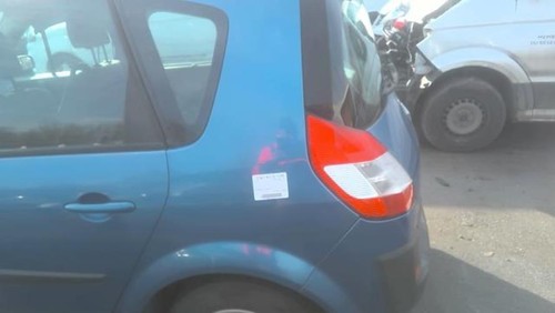 Baguette de porte avant gauche RENAULT SCENIC 2 PHASE 1 7701474984 - 第 5/18 張圖片