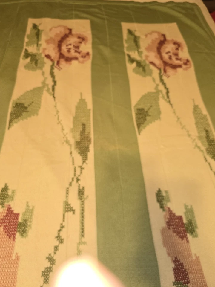 Manta Simply Shabby Chic punto de cruz rosas verde rosa 50" x 60" cabaña Foto 4 de 4