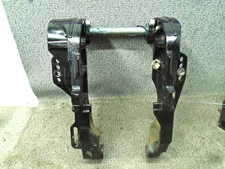 Starboard & Port Clamp Bracket Assy 41111/411211-88L10-YAY Suzuki Outboard 60Hp