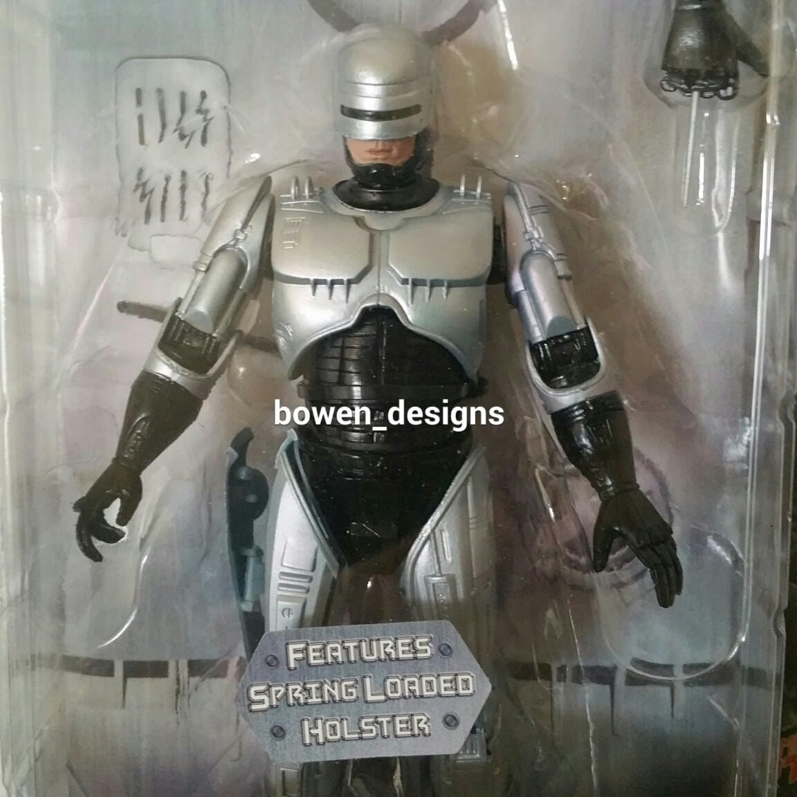 ★NECA ROBOCOP Amazon.com: Neca Robocop - Spring-Loaded Holster Robocop