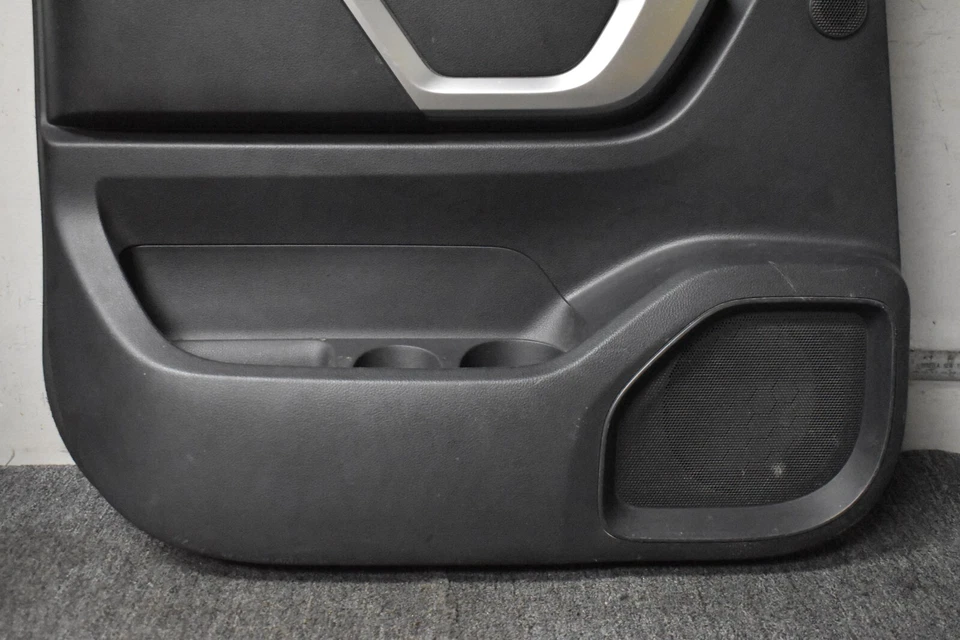 2016-2017 NISSAN TITAN INTERIOR REAR DOOR LEFT SIDE FACTORY OEM - Image 3 of 4