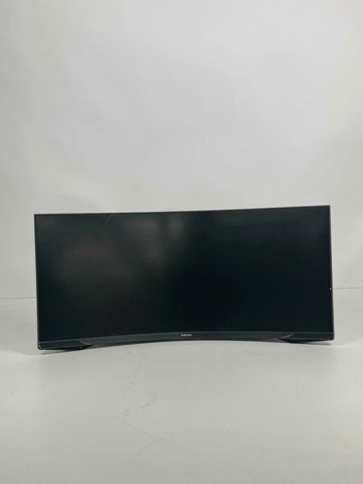 Samsung 34' Odyssey G5 Ultra-Wide Gaming Monitor (DAMGED SCREEN) - Image 2 of 4