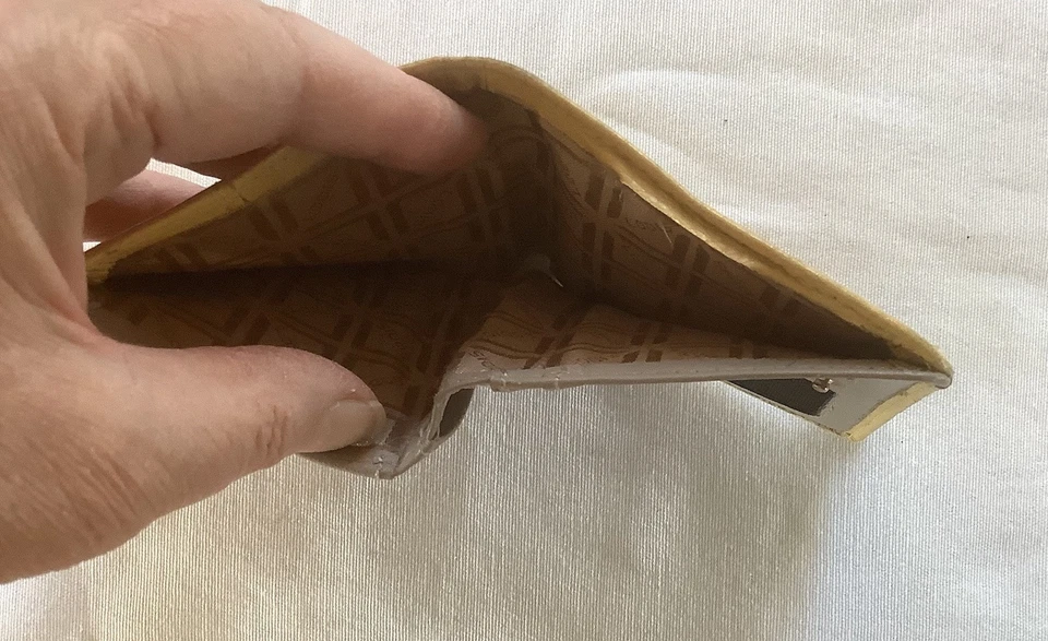 Carteira dupla de couro pequena Lodis bolso moeda mostarda com zíper - Imagem 4 de 4