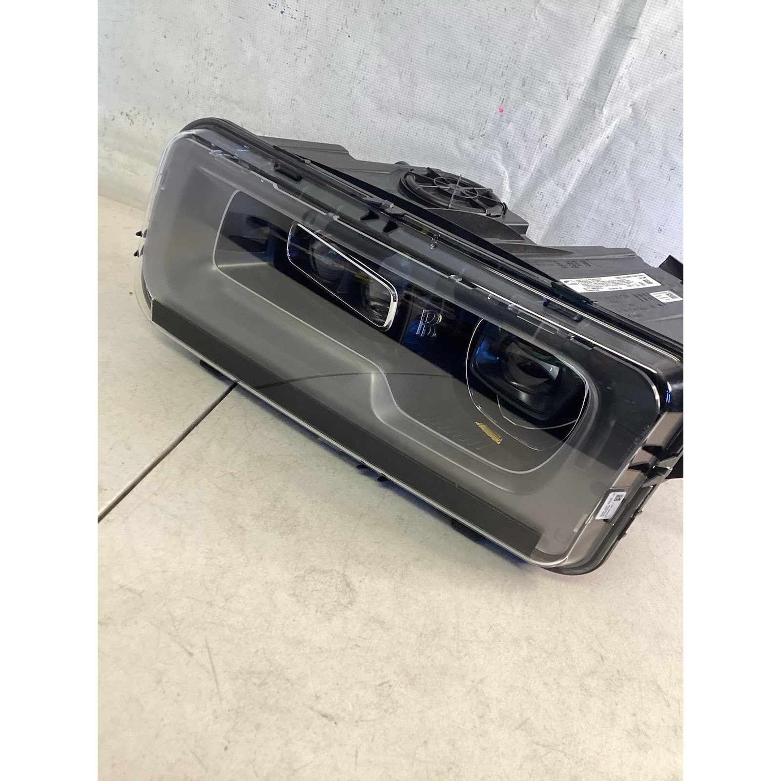 2019-2020-2021-2022-2023 ROLLS ROYCE CULLINAN HEADLIGHT LEFTSIDE LH USED OEM