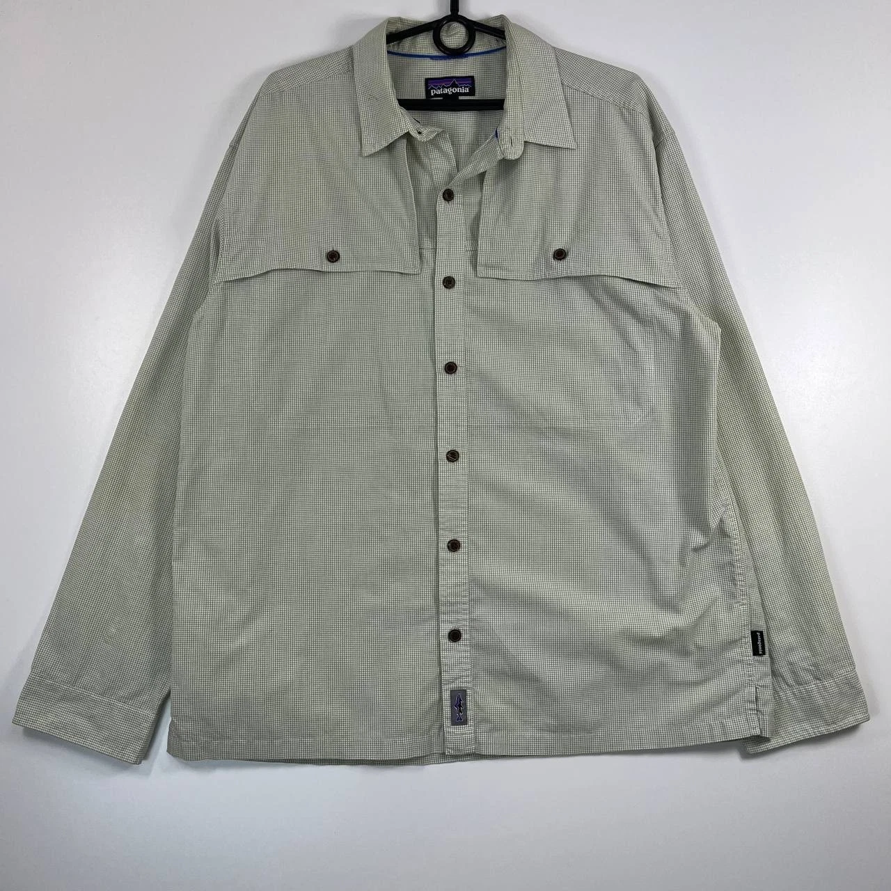 Patagonia Long Sleeve Button Up Shirt Lightweight Hiking Outdoor Mens Size L
Opens in a new window o