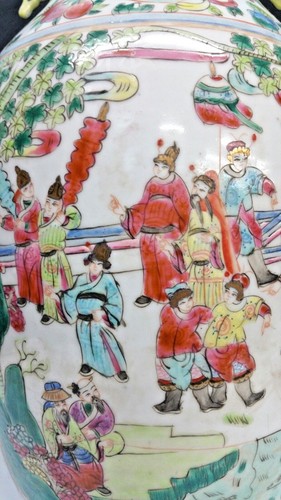 CHINESE FAMILLE ROSE ENAMELED PORCELAIN HAND PAINTED VASE 17" - Picture 7 of 12