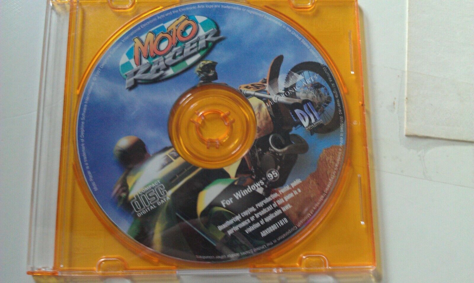 Moto Racer para PC (1997)