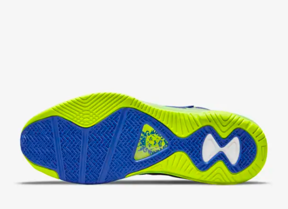 Nike Lebron VIII V/2 Low QS Sprite Treasure Blue/White 