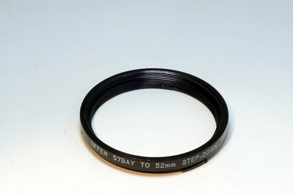 B50 to 52mm filter step-down ring for Hasselblad Bayonet threaded top screw in - Image 2 of 4