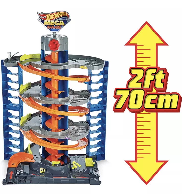 Hot Wheels City Mega Garage Playset with 1 Vehicle