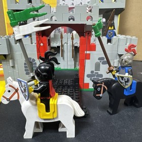 Vintage LEGO Set 6073 Knight's Castle 100% Complete w/ Box & Instructions