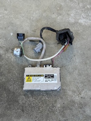 01-03 OEM Lexus RX300 Left Driver Side Headlight Xenon Ballast Igniter Module 