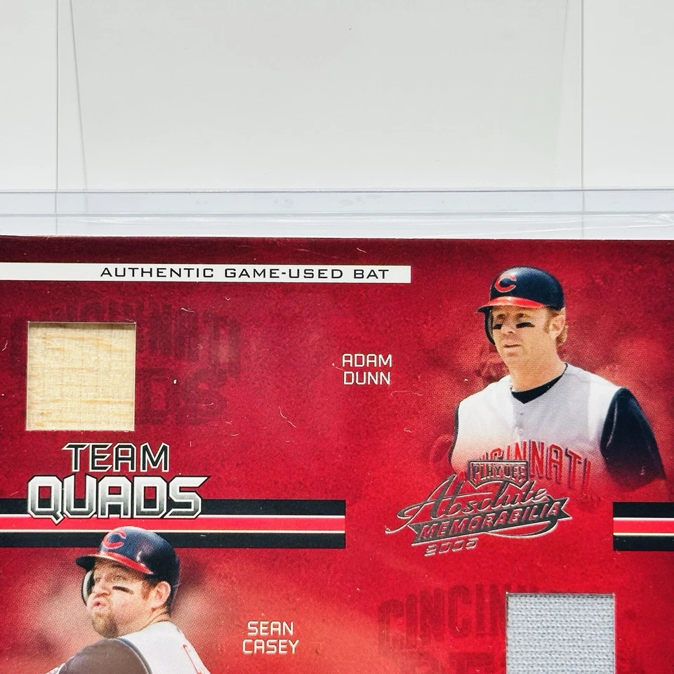 Camiseta deportiva Absolute Team Quads Dunn/Casey/Pena/Young Bat 2005 Relic Reds 69/150 Foto 2 de 4