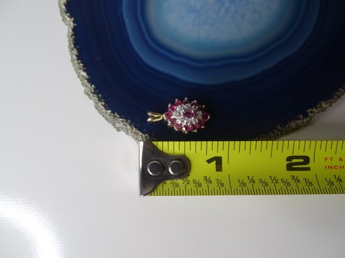 Gorgeous Vintage 10K Yellow Gold Ruby Cluster Pendant 1.39g - Picture 9 of 11