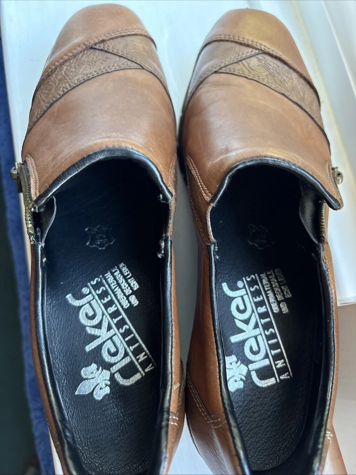 Women's Shoes Size 6 - Image 3 of 4