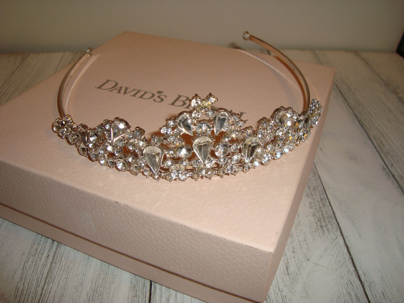 David’s Bridal Tiara David main image 3