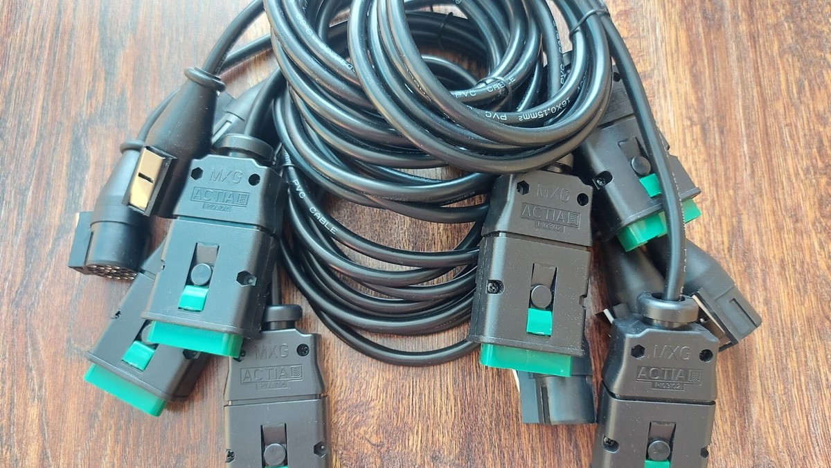 OBD2 cable for Lexia 3 - A.1281Z and 9780.Z5. DiagBox