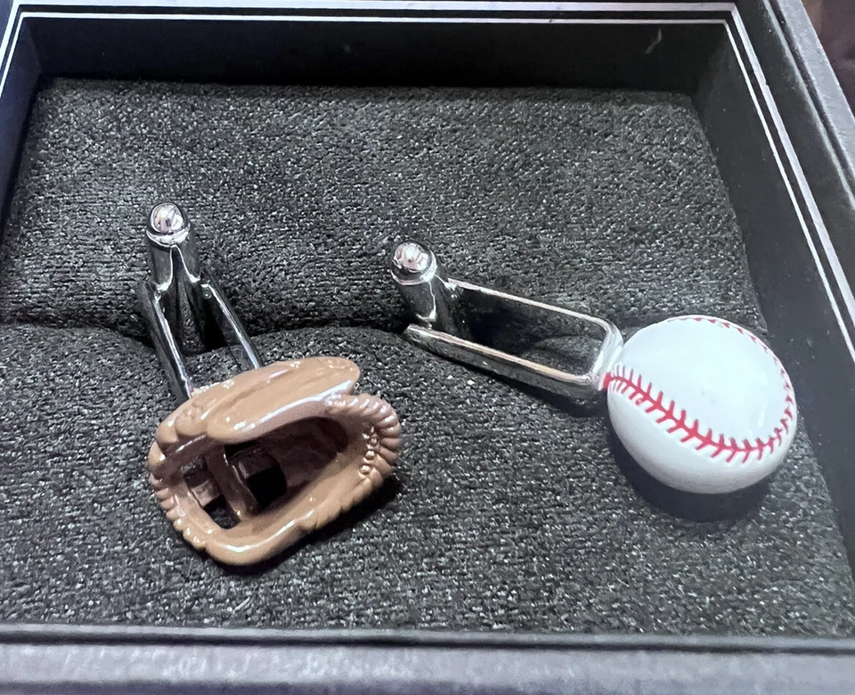 GEMELOS INC. BÉISBOL Y GUANTE 3D Gemelos AUTÉNTICOS Hombres Caja de Regalo Entrenador de Pelota Foto 2 de 4