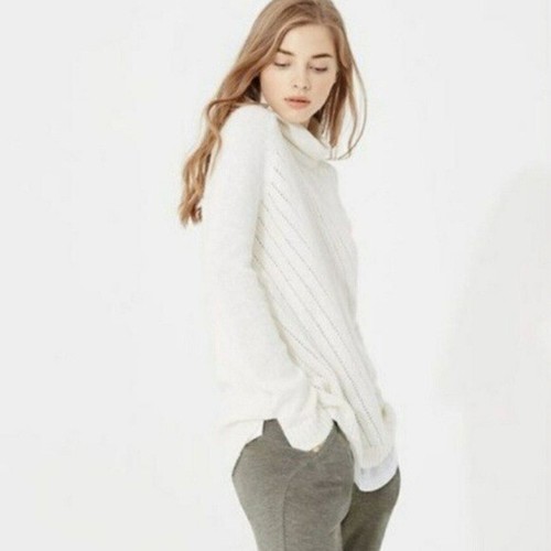 Loft Lou \u0026 Grey On Point Alpaca Blend 