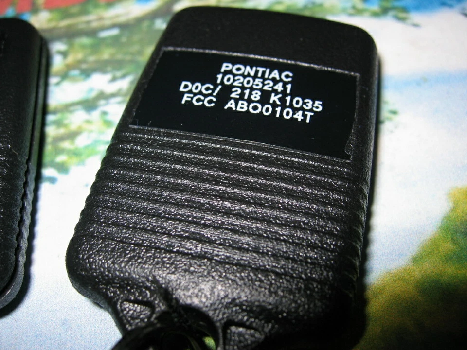 89-96 Pontiac Grand Prix Firebird Grand AM REMOTE 10205241 Transmitter Fob MINT! - Image 2 of 2
