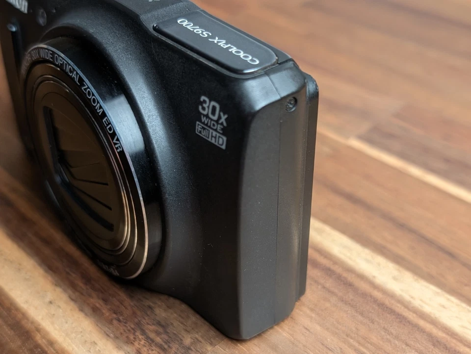 N MINT Nikon COOLPIX S9700 16.0MP 30x Zoom Compact Digital Camera Japan Black - Image 4 of 4