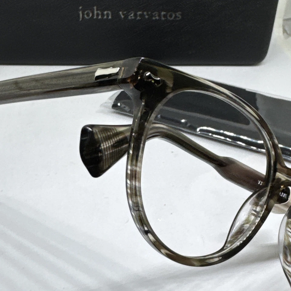 Óculos John Varvatos V434 48mm armação oliva com lente demo 48-20-145 novo - Imagem 4 de 4