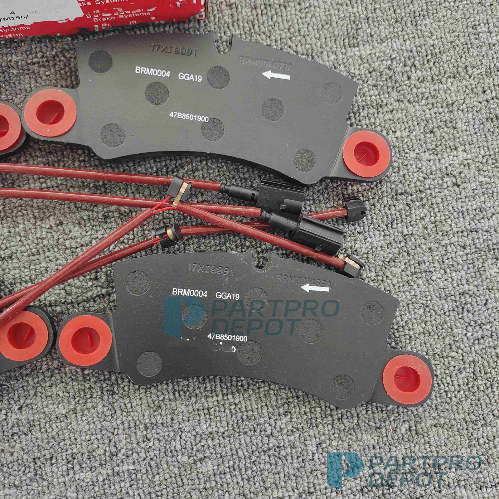 Rear Brake Pad Kit With Brake Sensor Fit 70003759 Ferrari 488, F8, F12 , 812