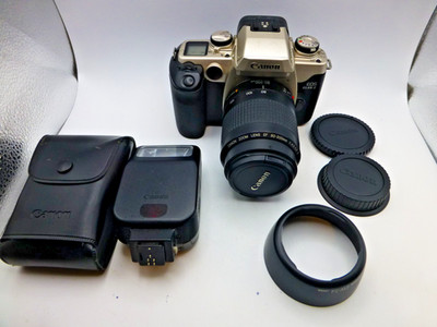 Canon EOS Elan II 35mm Film SLR Camera w/ Canon EF 80-200mm AF Lens Works VG