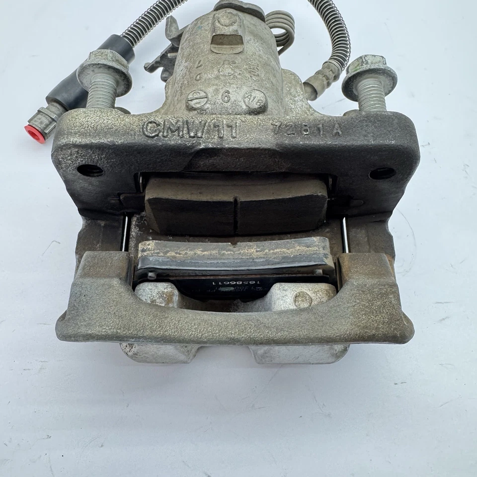 Pinza de disco de freno trasera derecha del lado del pasajero Cadillac XTS 2013-2019 AWD fabricante de equipos originales Foto 2 de 4